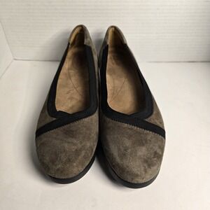 Clarks Artisan Womens Grey Suede‎ Comfort Slip On Flats Shoes Size 8.5W